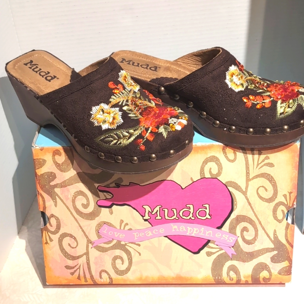 Vintage Mudd Clogs Brown Suede Jewel Details Original Box Gently Worn Size 9.5